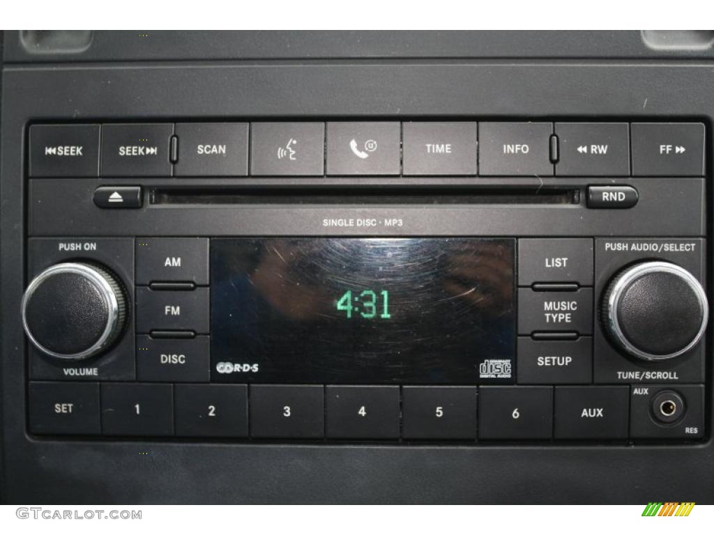 2008 Dodge Durango SXT Controls Photo #47741479