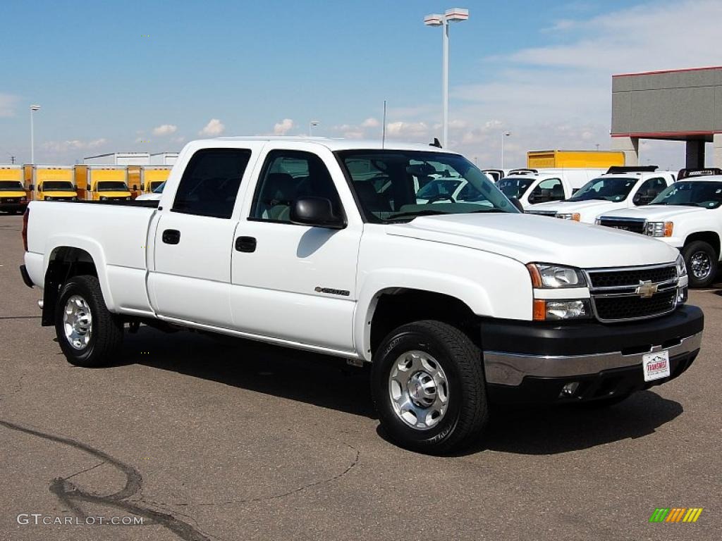 2006 Silverado 2500HD LT Crew Cab 4x4 - Summit White / Tan photo #1