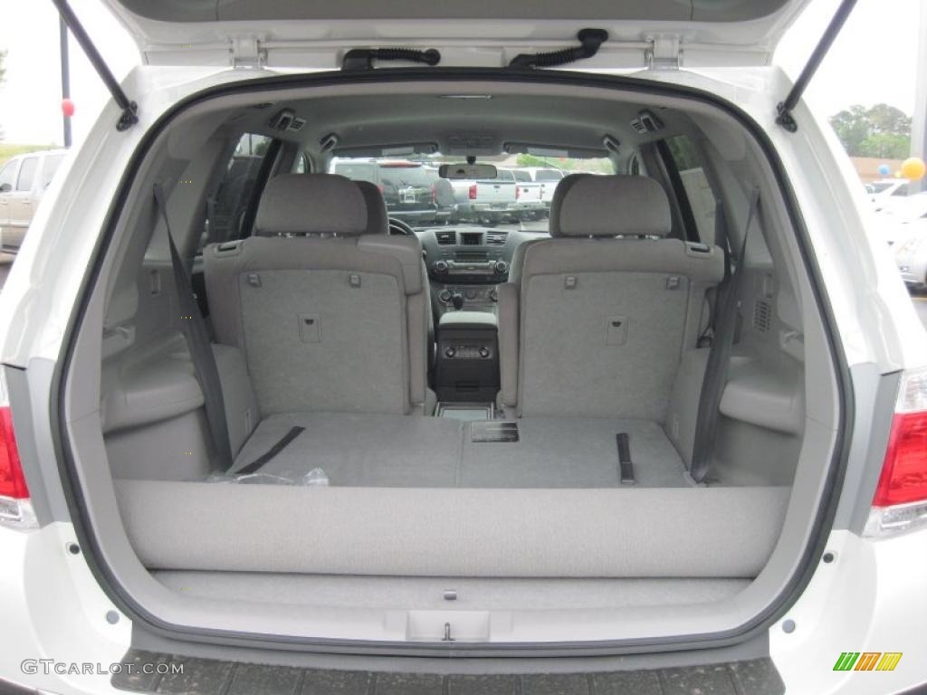 2011 Toyota Highlander Standard Highlander Model Trunk Photo #47746463