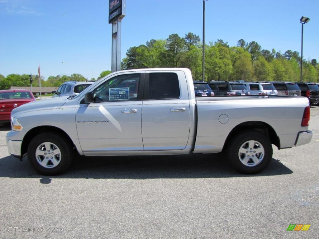 2011 Ram 1500 SLT Quad Cab - Bright Silver Metallic / Dark Slate Gray/Medium Graystone photo #4