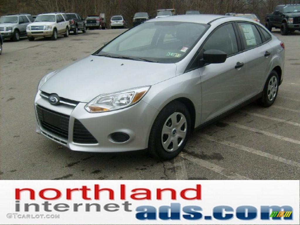 2012 Focus S Sedan - Ingot Silver Metallic / Charcoal Black photo #4