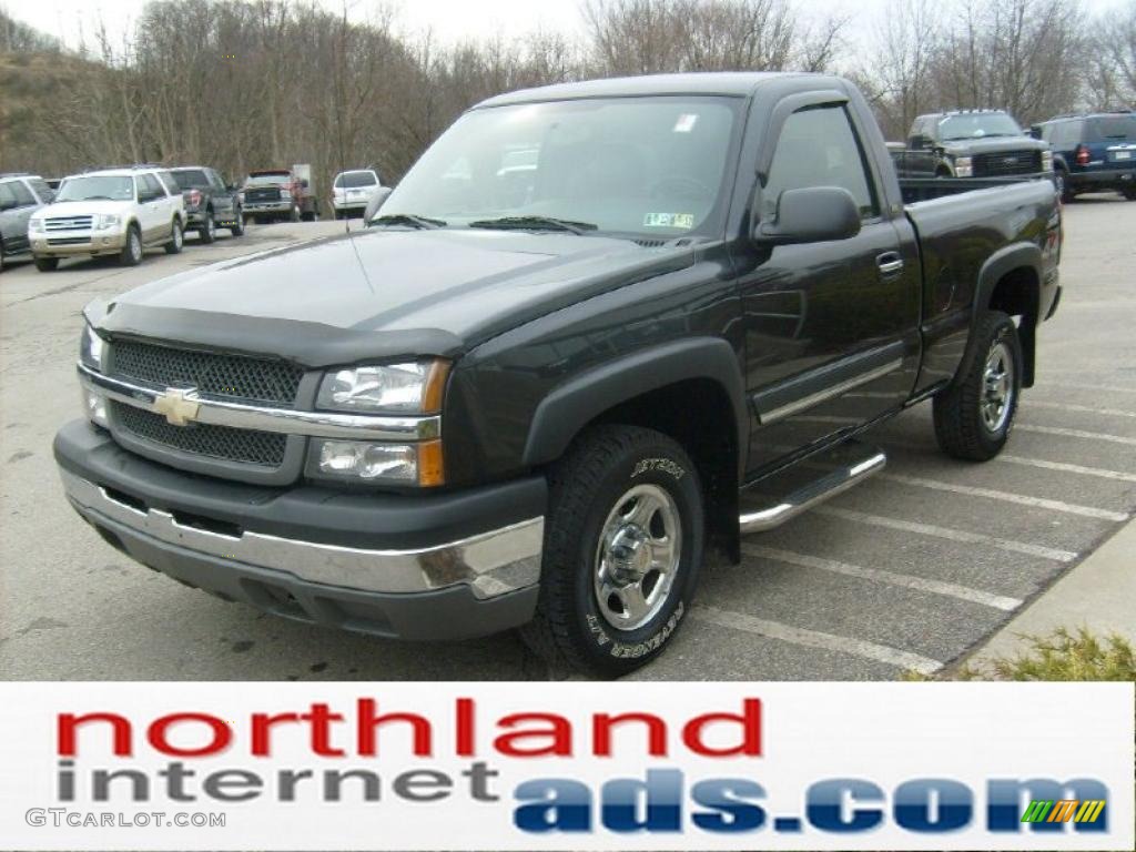 2004 Silverado 1500 Regular Cab 4x4 - Dark Green Metallic / Dark Charcoal photo #4