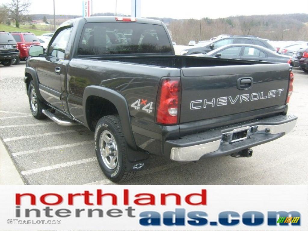 2004 Silverado 1500 Regular Cab 4x4 - Dark Green Metallic / Dark Charcoal photo #5