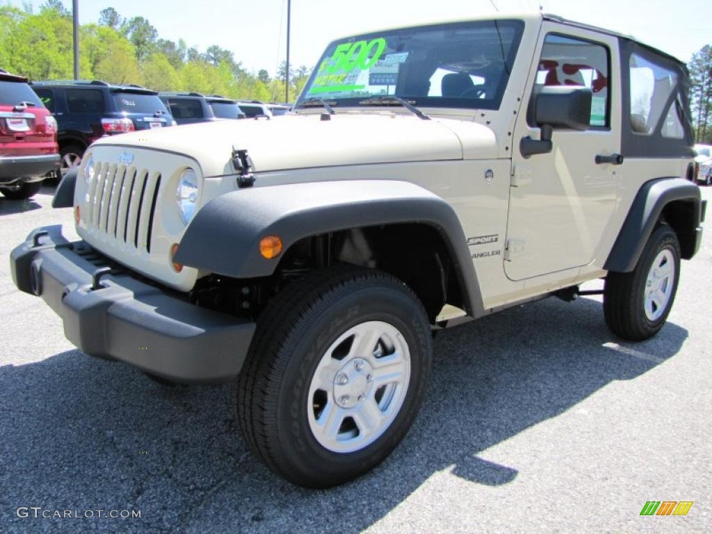 2011 Wrangler Sport 4x4 - Sahara Tan / Black photo #3