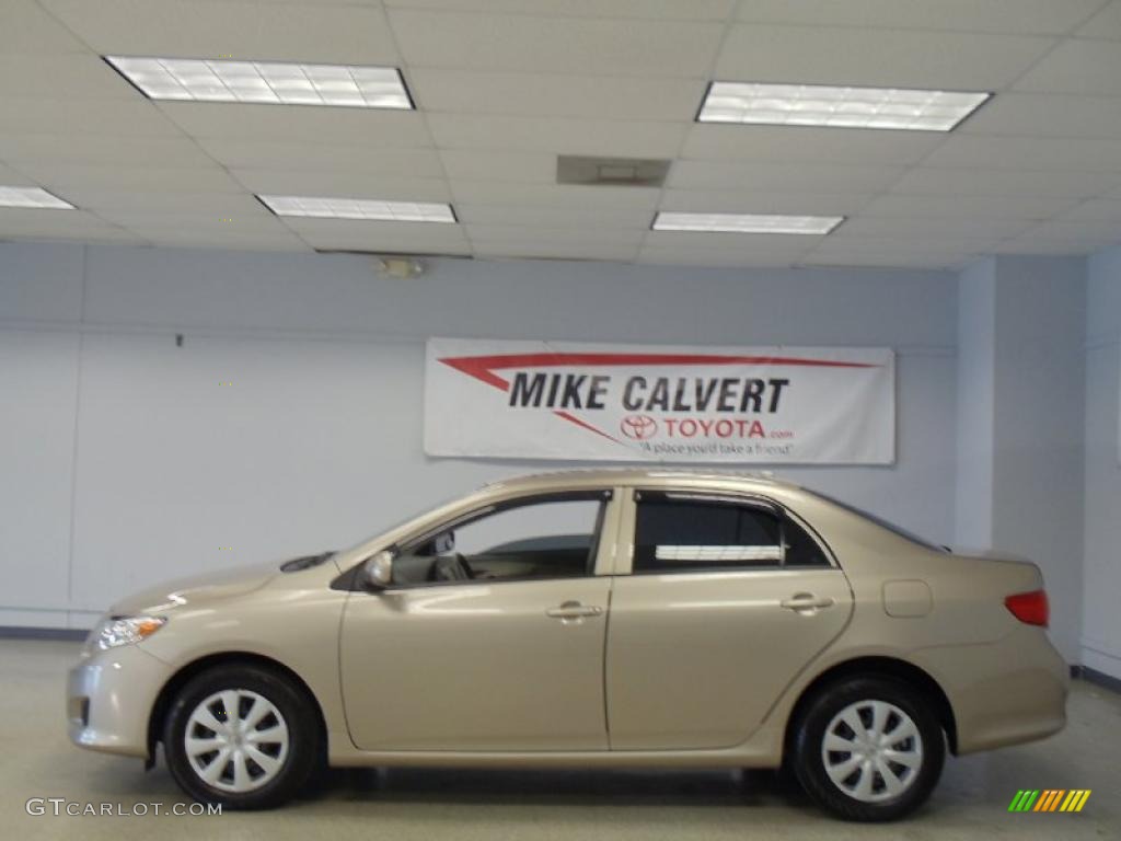 2009 Corolla LE - Desert Sand Mica / Bisque photo #3