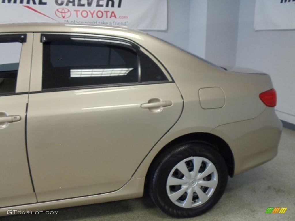 2009 Corolla LE - Desert Sand Mica / Bisque photo #6