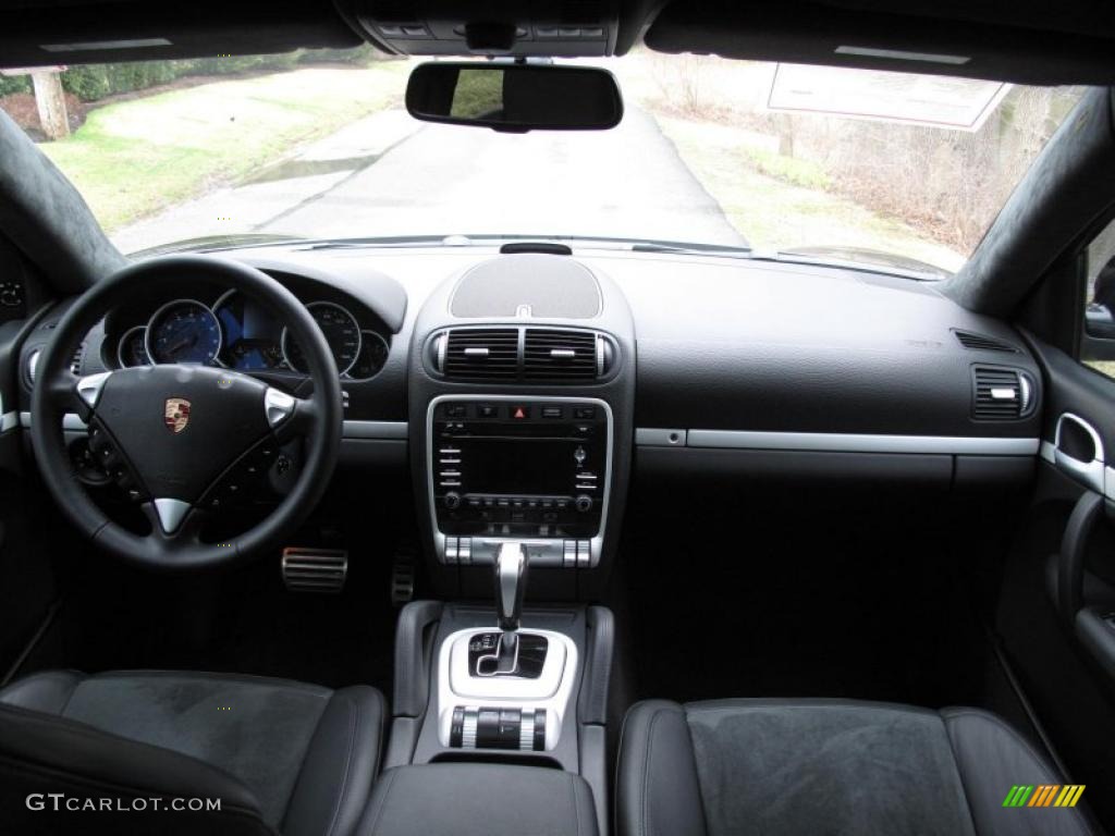 2009 Porsche Cayenne GTS Black w/Alcantara Dashboard Photo #47754083