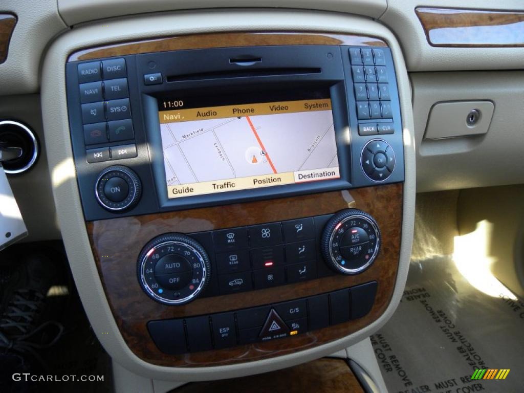 2010 Mercedes-Benz R 350 BlueTEC 4Matic Navigation Photo #47754146