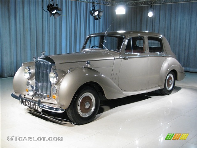 1953 R Type  - Tan/Brown / Brown photo #1