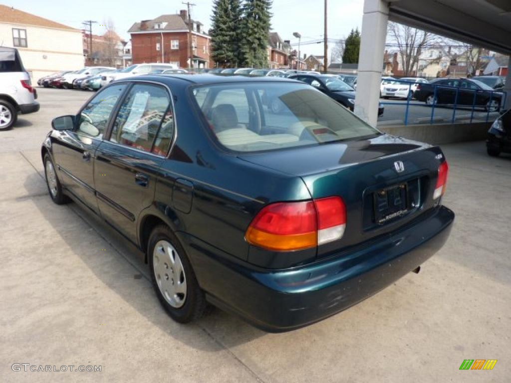 1997 Civic EX Sedan - Cypress Green Metallic / Beige photo #2