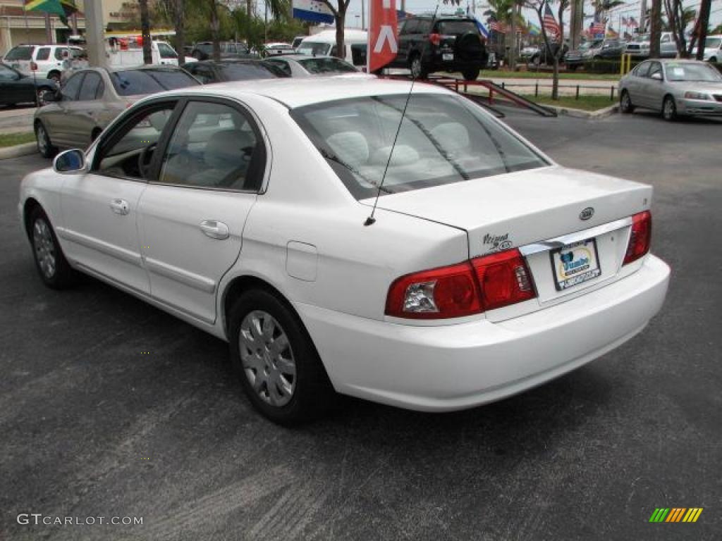 2006 Optima LX - White / Beige photo #7