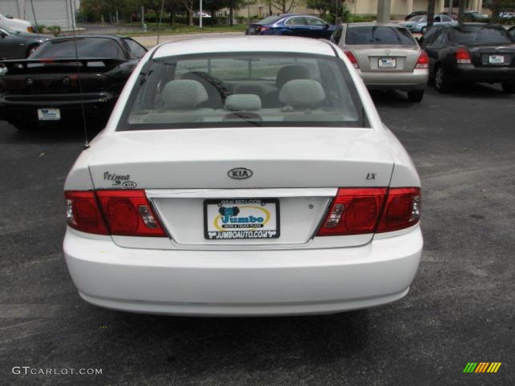 2006 Optima LX - White / Beige photo #9