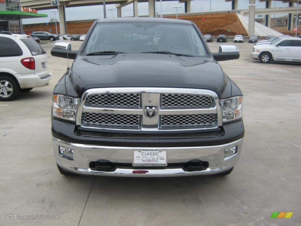 2011 Ram 1500 Laramie Crew Cab 4x4 - Brilliant Black Crystal Pearl / Light Pebble Beige/Bark Brown photo #8