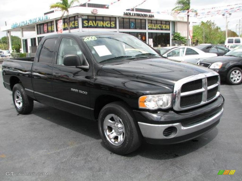 2005 Ram 1500 SLT Quad Cab - Black / Dark Slate Gray photo #1