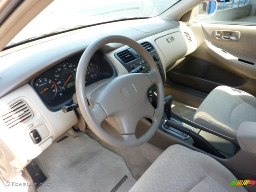 2001 Accord LX Sedan - Naples Gold Metallic / Ivory photo #16