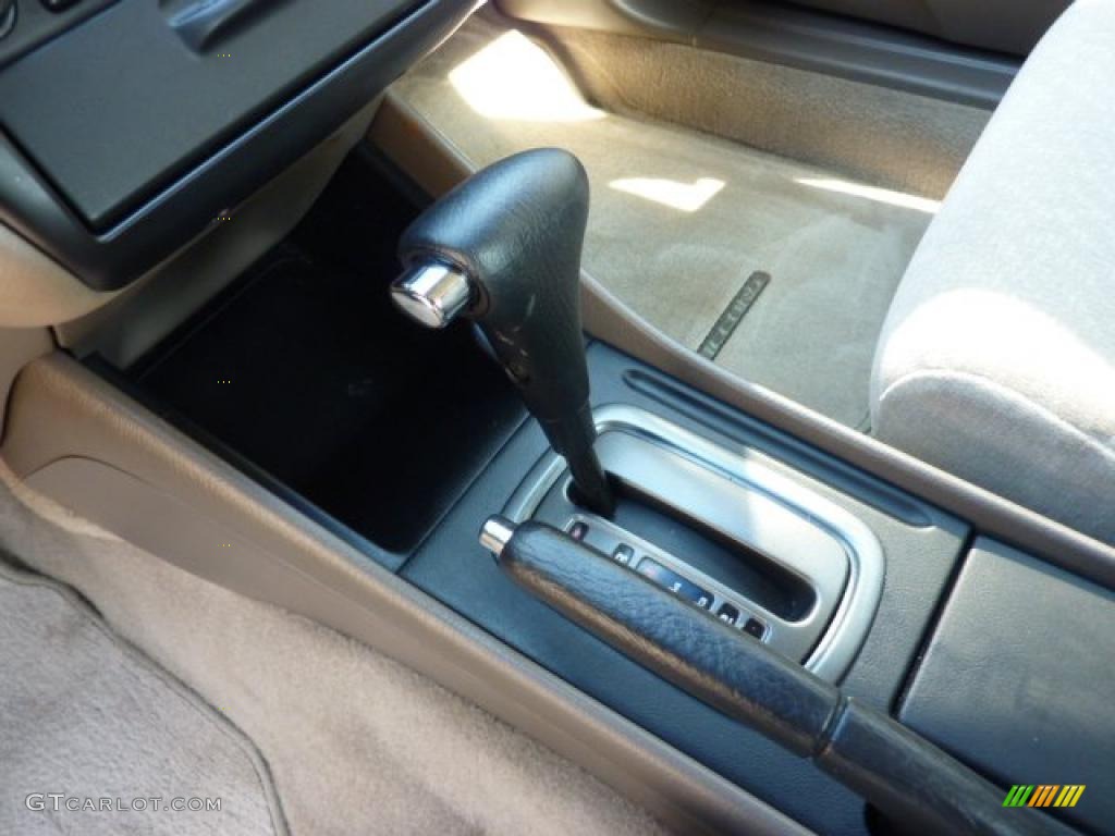 2001 Accord LX Sedan - Naples Gold Metallic / Ivory photo #18