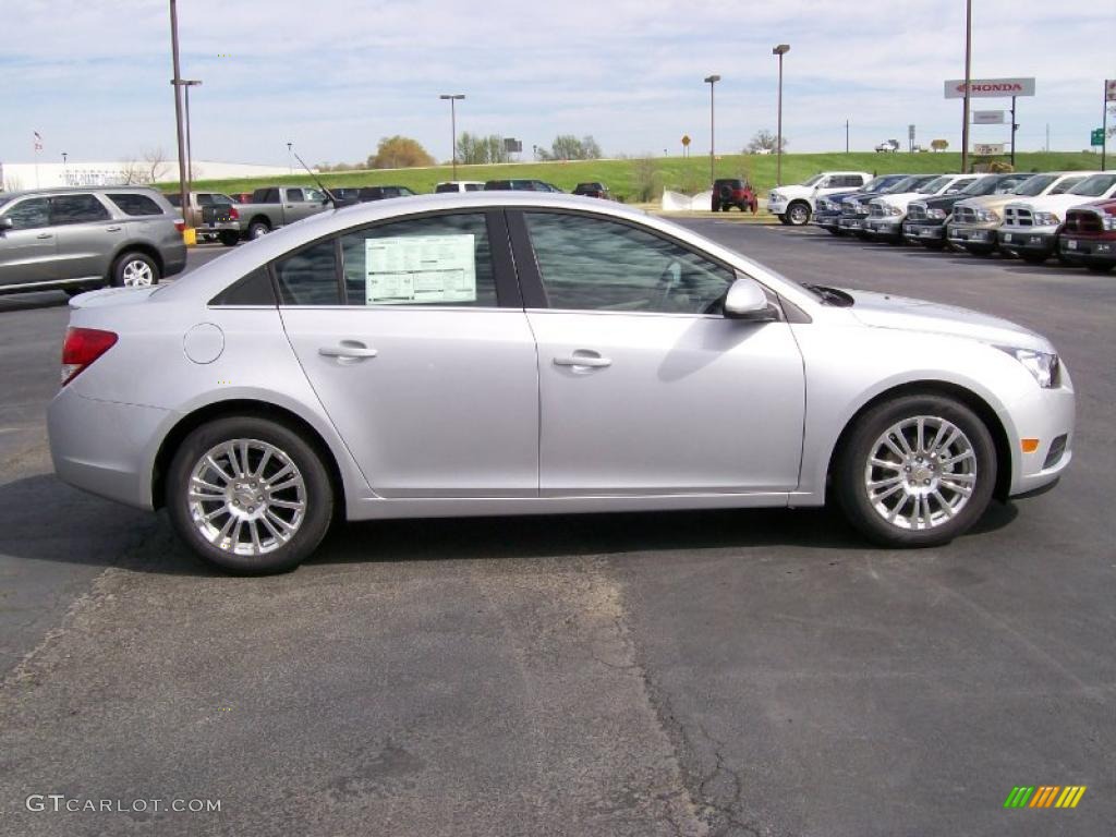 2011 Cruze ECO - Silver Ice Metallic / Medium Titanium photo #4