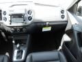 Deep Black Metallic - Tiguan SE Photo No. 15