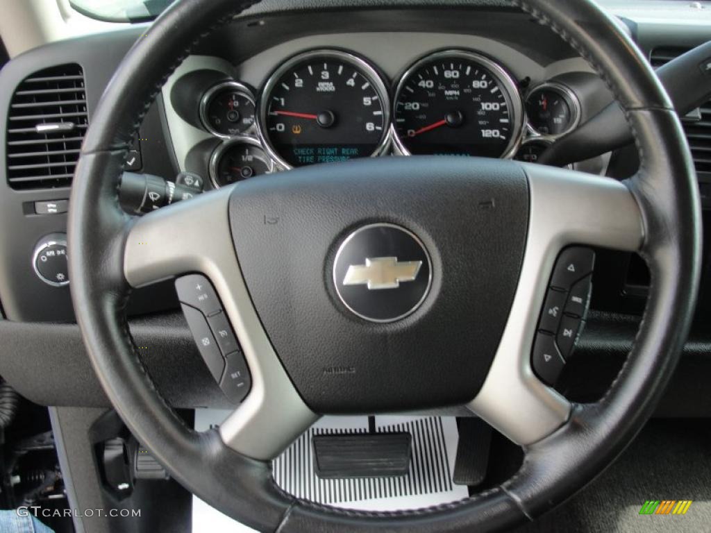 2007 Chevrolet Silverado 1500 LT Crew Cab Ebony Black Steering Wheel Photo #47768475