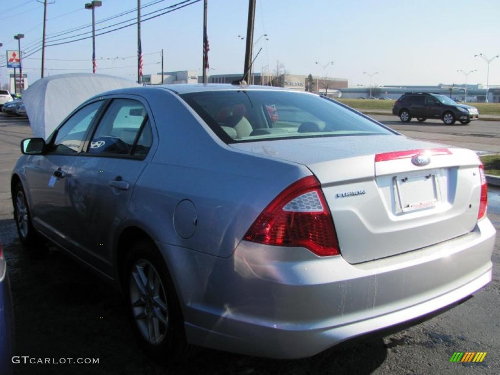 2010 Fusion S - Brilliant Silver Metallic / Medium Light Stone photo #14