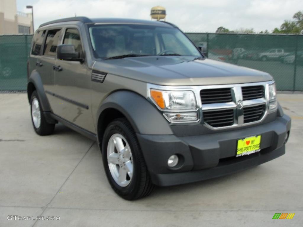 Light Khaki Metallic Dodge Nitro