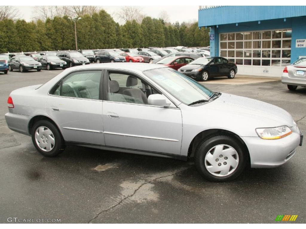 2002 Accord LX V6 Sedan - Satin Silver Metallic / Quartz Gray photo #4