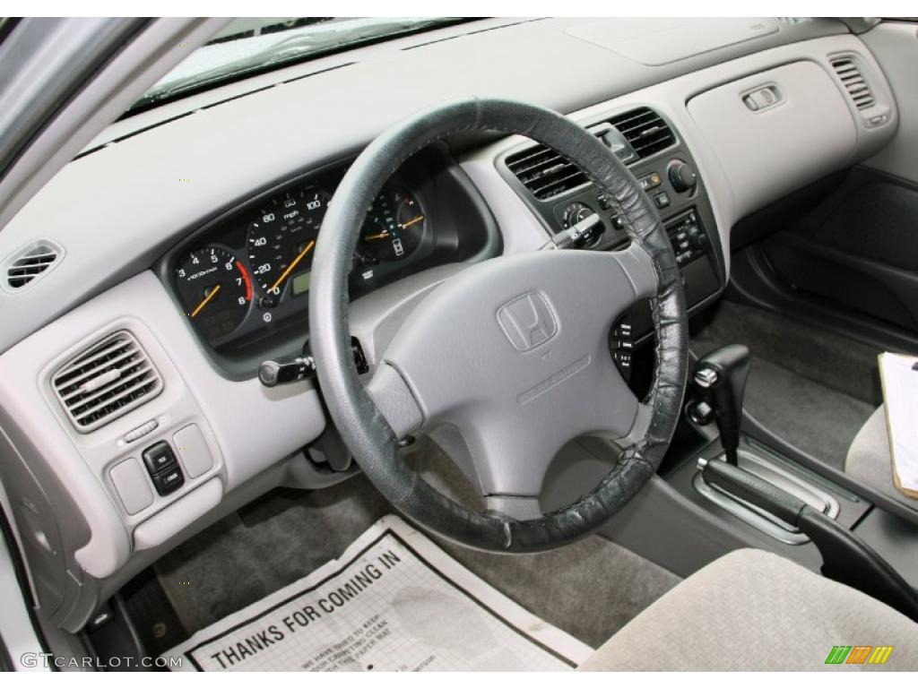 2002 Accord LX V6 Sedan - Satin Silver Metallic / Quartz Gray photo #9