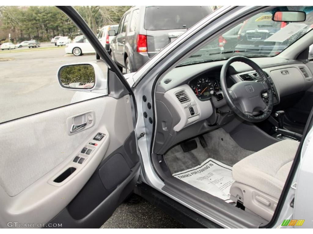 2002 Accord LX V6 Sedan - Satin Silver Metallic / Quartz Gray photo #11