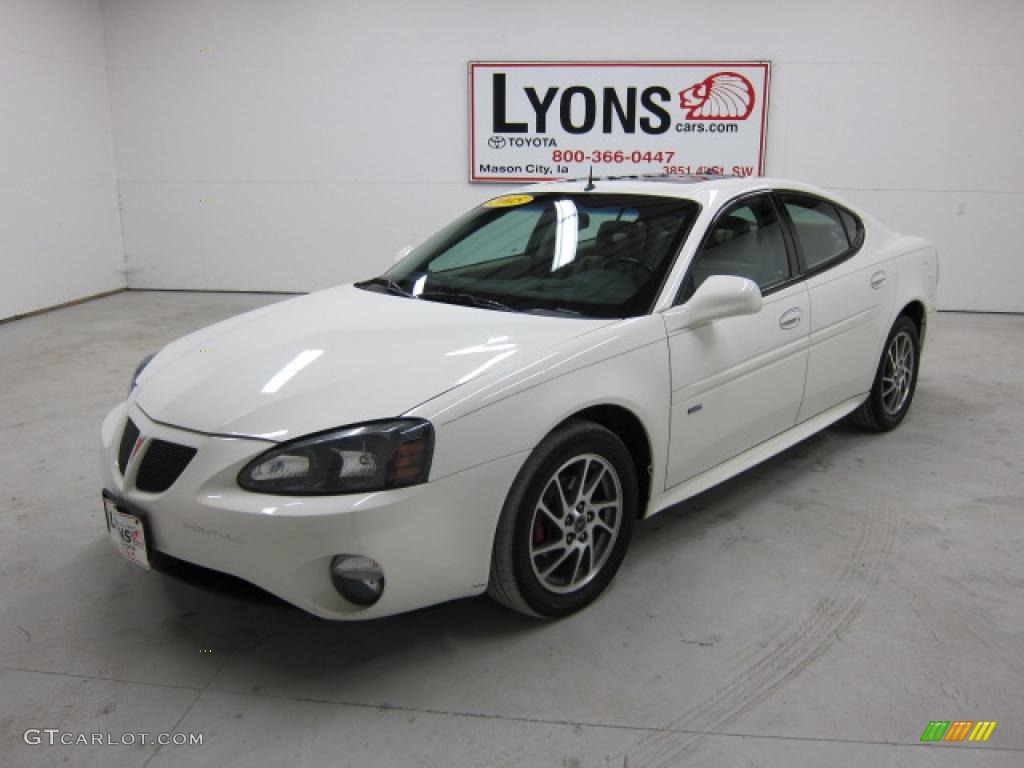 2005 Grand Prix GTP Sedan - Ivory White / Dark Pewter photo #1