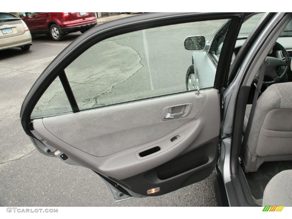 2002 Accord LX V6 Sedan - Satin Silver Metallic / Quartz Gray photo #15