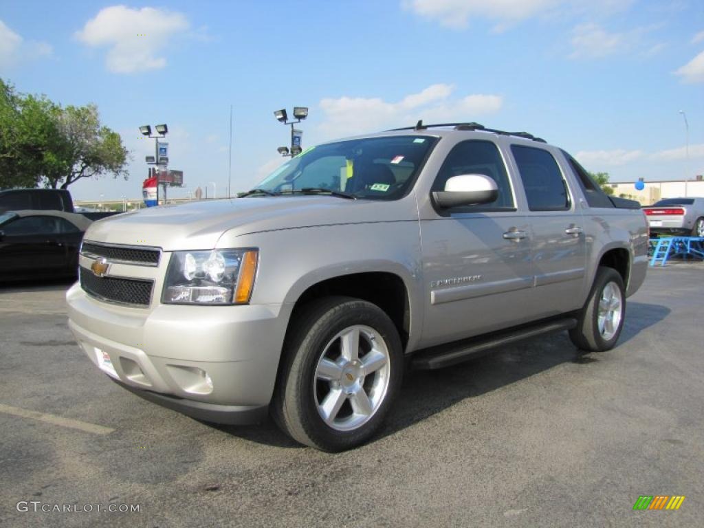 Silver Birch Metallic 2007 Chevrolet Avalanche LTZ 4WD Exterior Photo #47771040