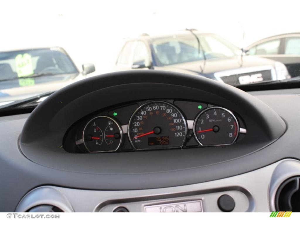 2005 Saturn ION 2 Sedan Gauges Photo #47773302