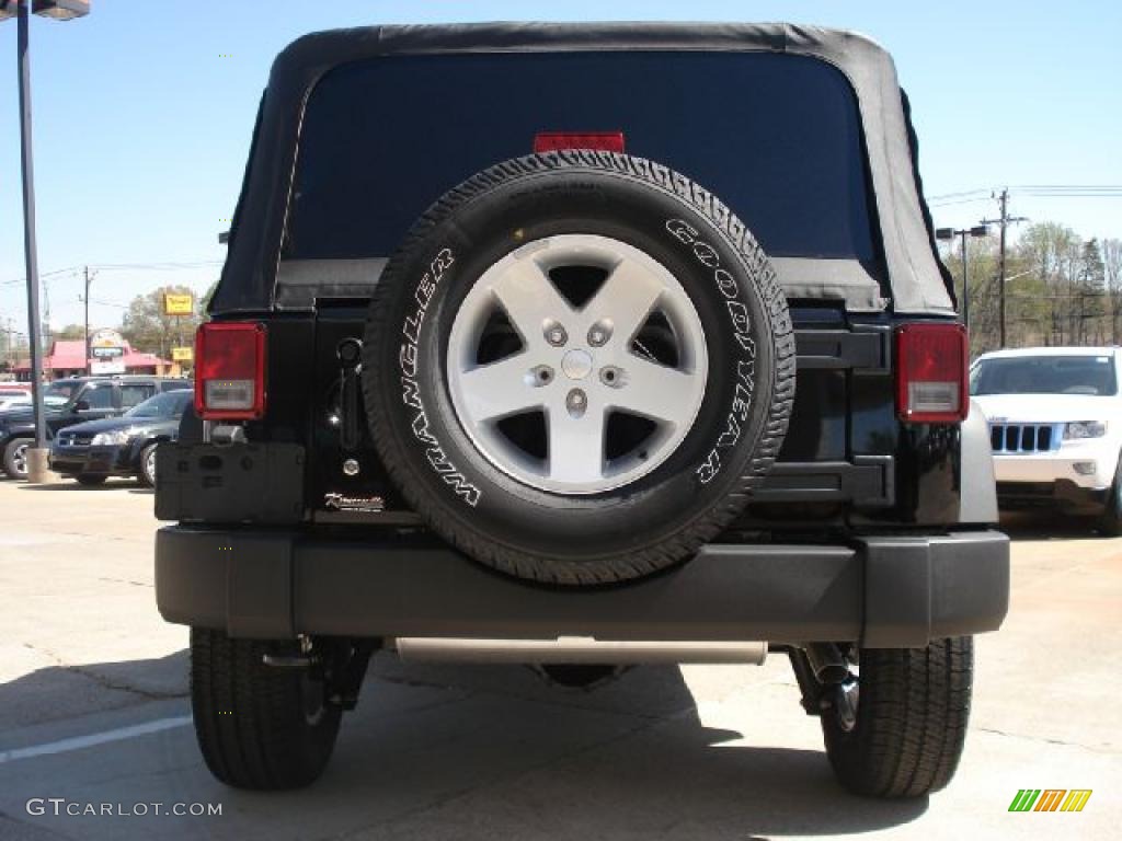 2011 Wrangler Sport S 4x4 - Black / Black photo #4