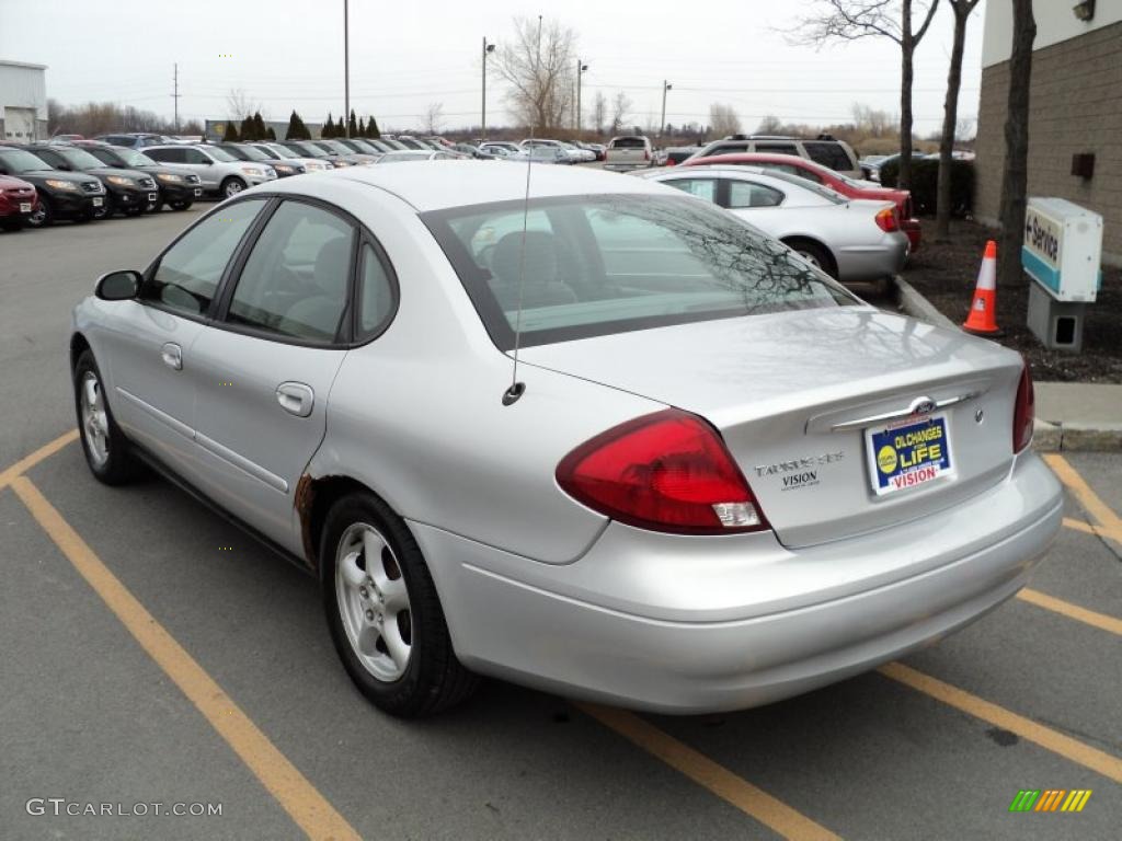 2002 Taurus SES - Silver Frost Metallic / Medium Graphite photo #7