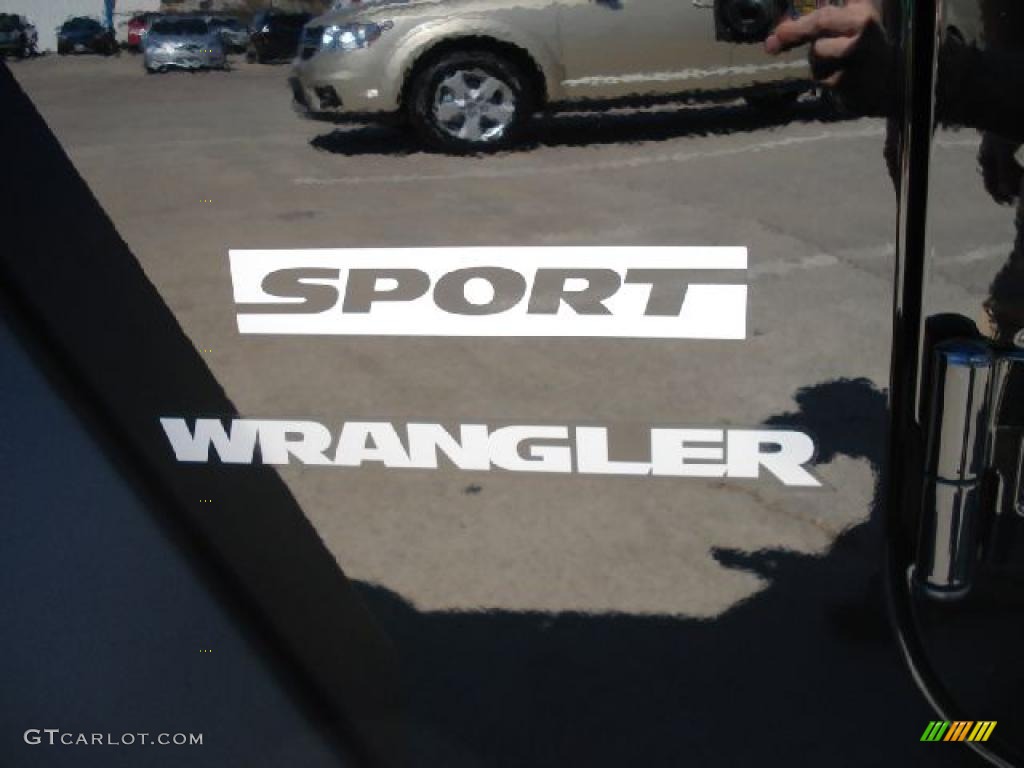2011 Wrangler Sport S 4x4 - Black / Black photo #15