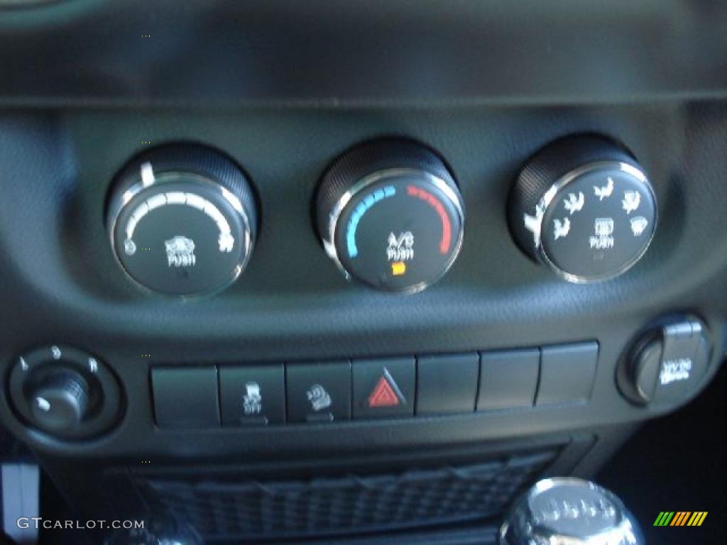 2011 Wrangler Sport S 4x4 - Black / Black photo #19