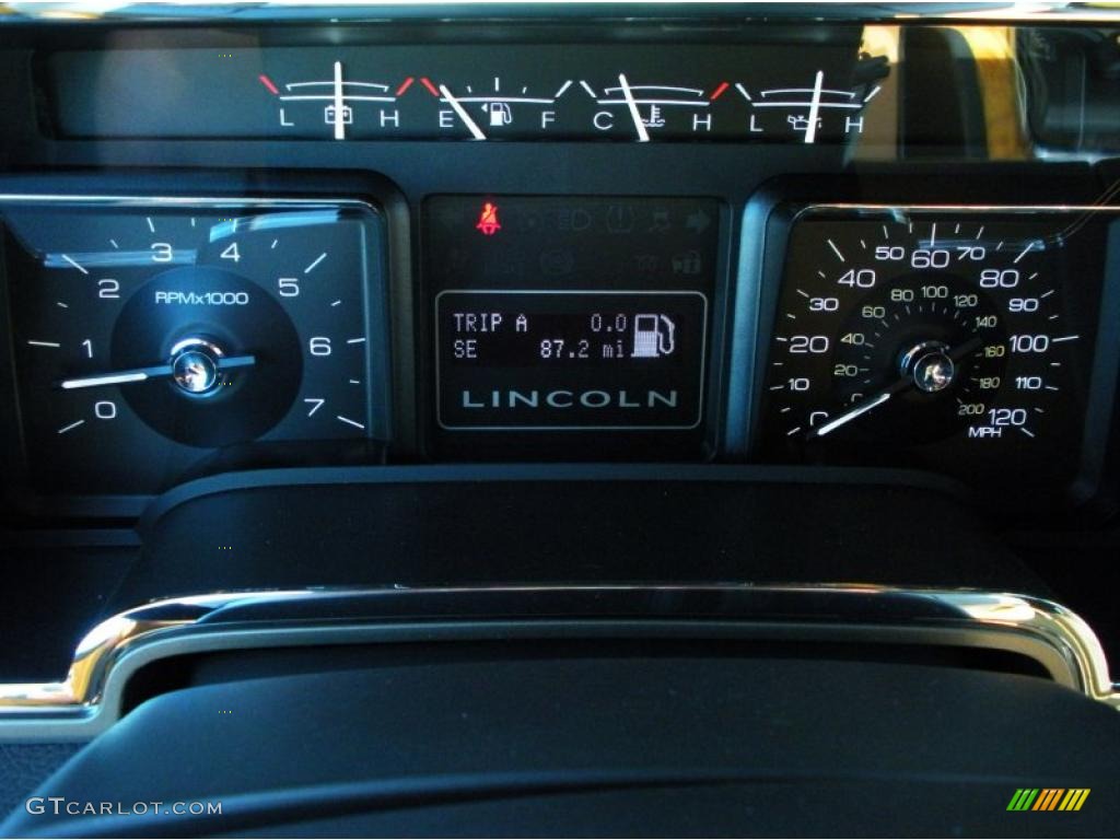 2011 Lincoln Navigator Limited Edition Gauges Photo #47774379