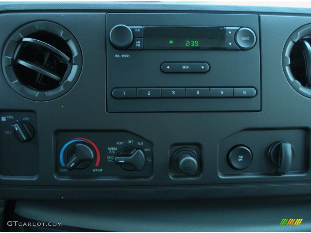 2011 Ford E Series Van E250 XL Cargo Controls Photo #47777397