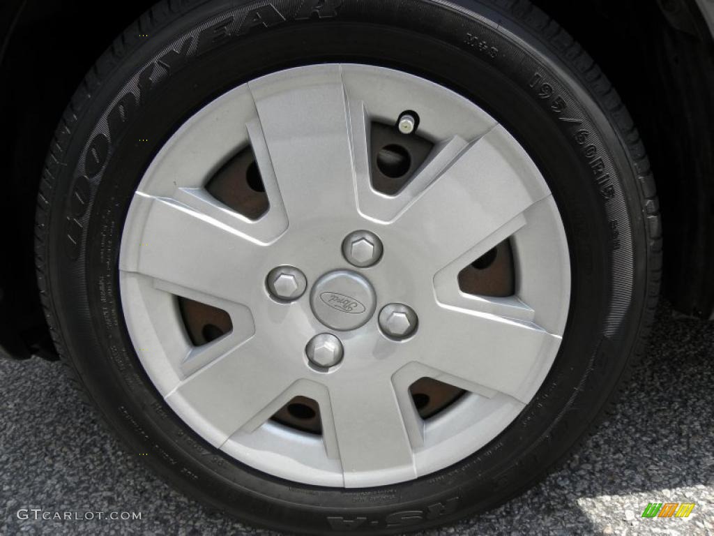 2006 Ford Focus ZX3 SES Hatchback Wheel Photo #47778717