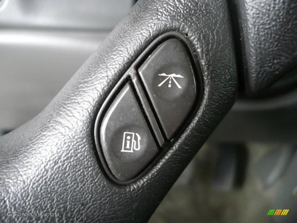 2006 Chevrolet Silverado 2500HD LT Extended Cab 4x4 Controls Photo #47782440