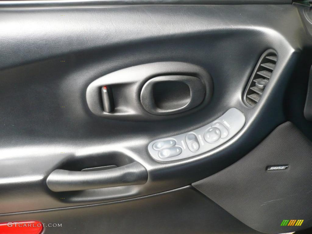 1999 Chevrolet Corvette Coupe Controls Photo #47782683