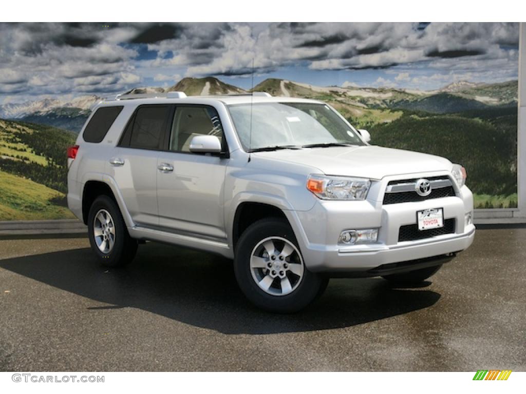 2011 4Runner SR5 4x4 - Blizzard White Pearl / Graphite photo #1
