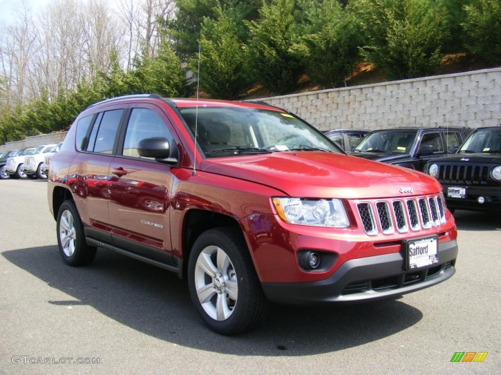 2011 Compass 2.4 Latitude 4x4 - Deep Cherry Red Crystal Pearl / Dark Slate Gray/Light Pebble Beige photo #2