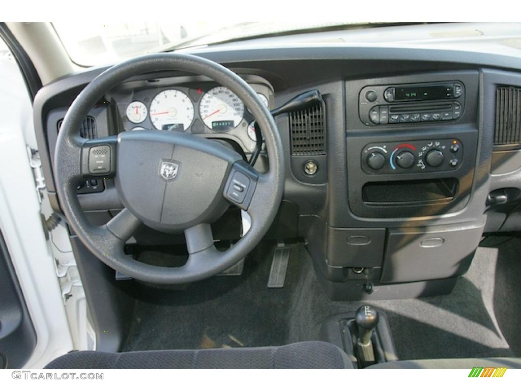 2005 Ram 1500 SLT Quad Cab 4x4 - Bright White / Dark Slate Gray photo #20