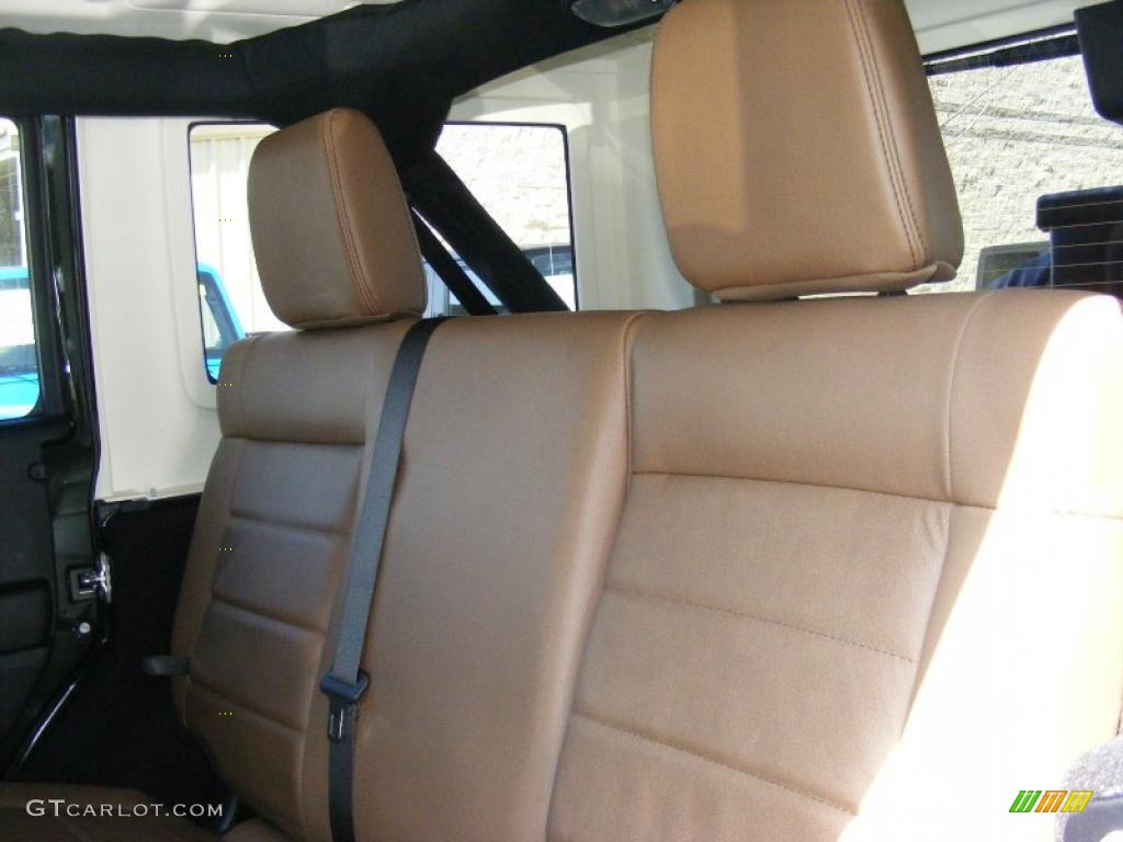 2011 Wrangler Unlimited Rubicon 4x4 - Natural Green Pearl / Black/Dark Saddle photo #7