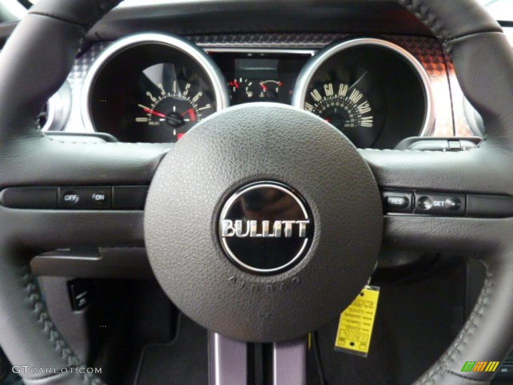 2008 Ford Mustang Bullitt Coupe Dark Charcoal Steering Wheel Photo #47792470