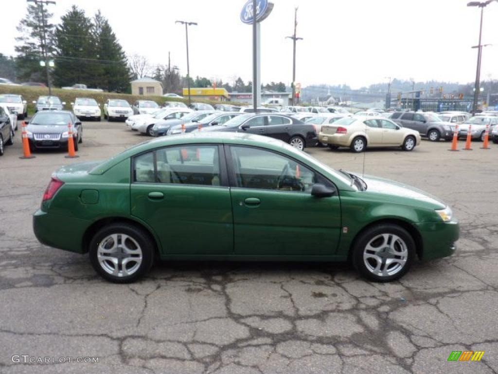 2004 ION 3 Sedan - Rain Forest Green / Tan photo #5
