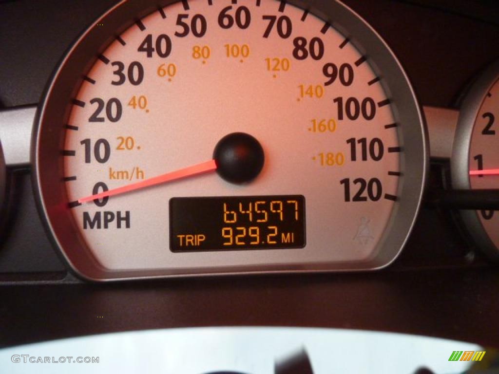 2004 ION 3 Sedan - Rain Forest Green / Tan photo #20