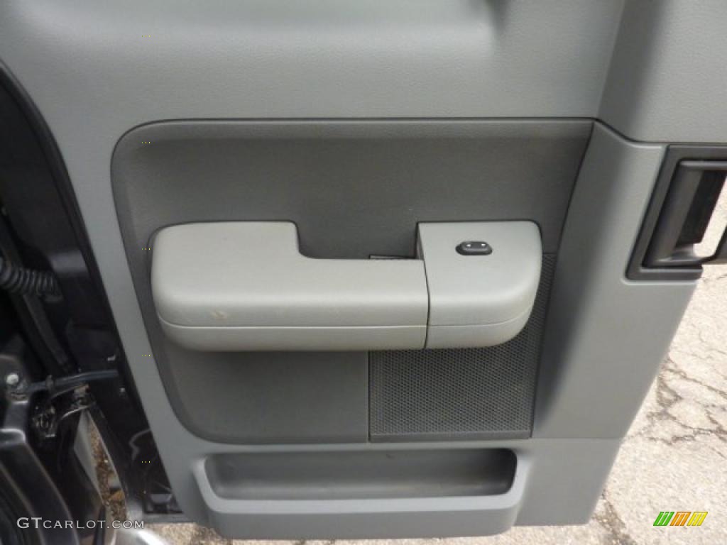 2004 F150 XLT SuperCab 4x4 - Dark Shadow Grey Metallic / Black/Medium Flint photo #14