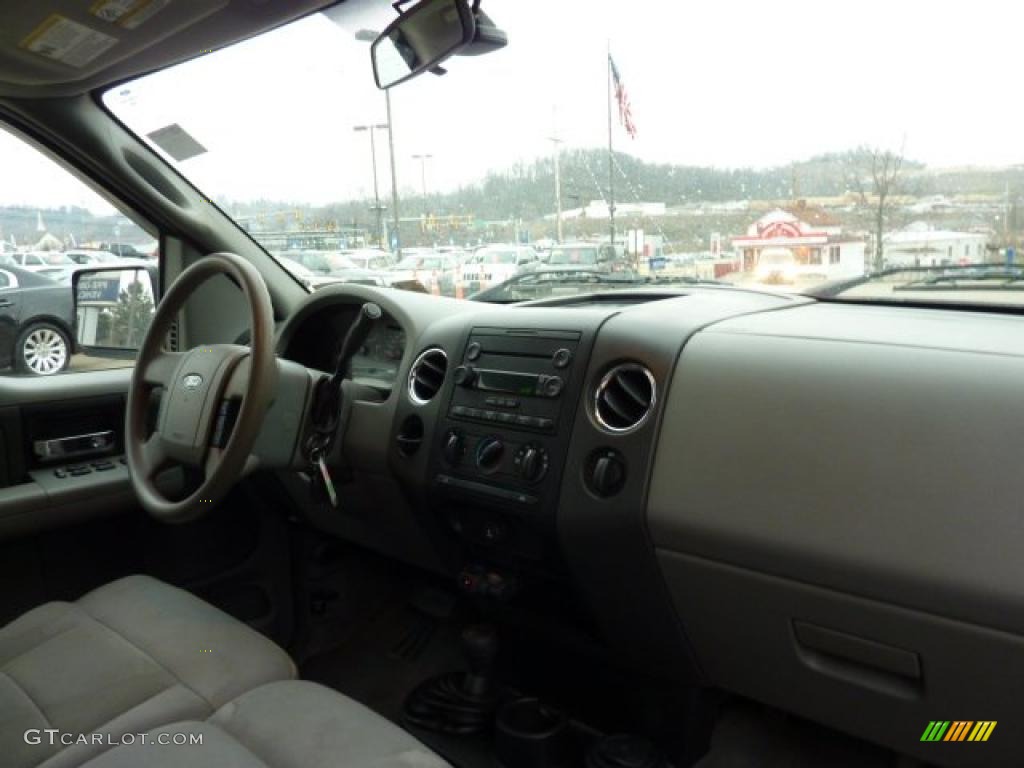 2004 F150 XLT SuperCab 4x4 - Dark Shadow Grey Metallic / Black/Medium Flint photo #17